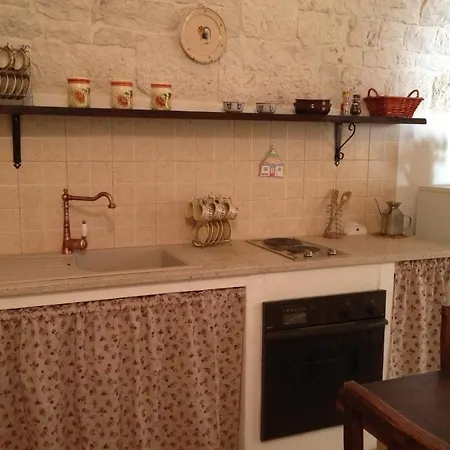 Trullicolarossa Ferienhaus Alberobello