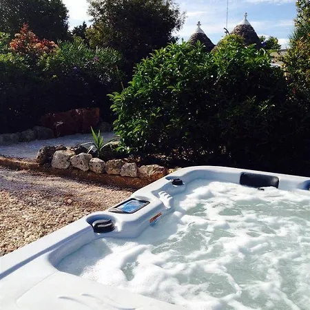Trullicolarossa Ferienhaus Alberobello