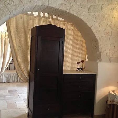 Trullicolarossa Ferienhaus Alberobello