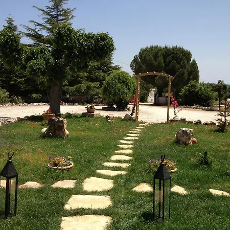 Trullicolarossa Alberobello