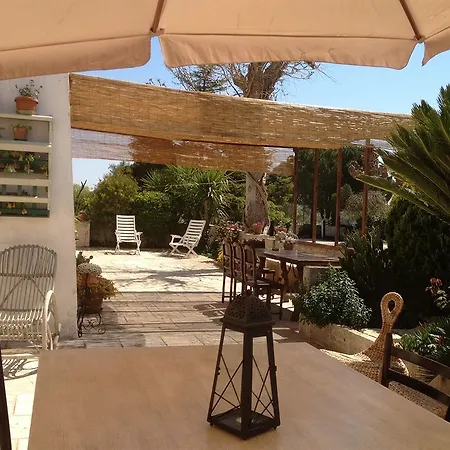 Trullicolarossa Vakantiehuis Alberobello